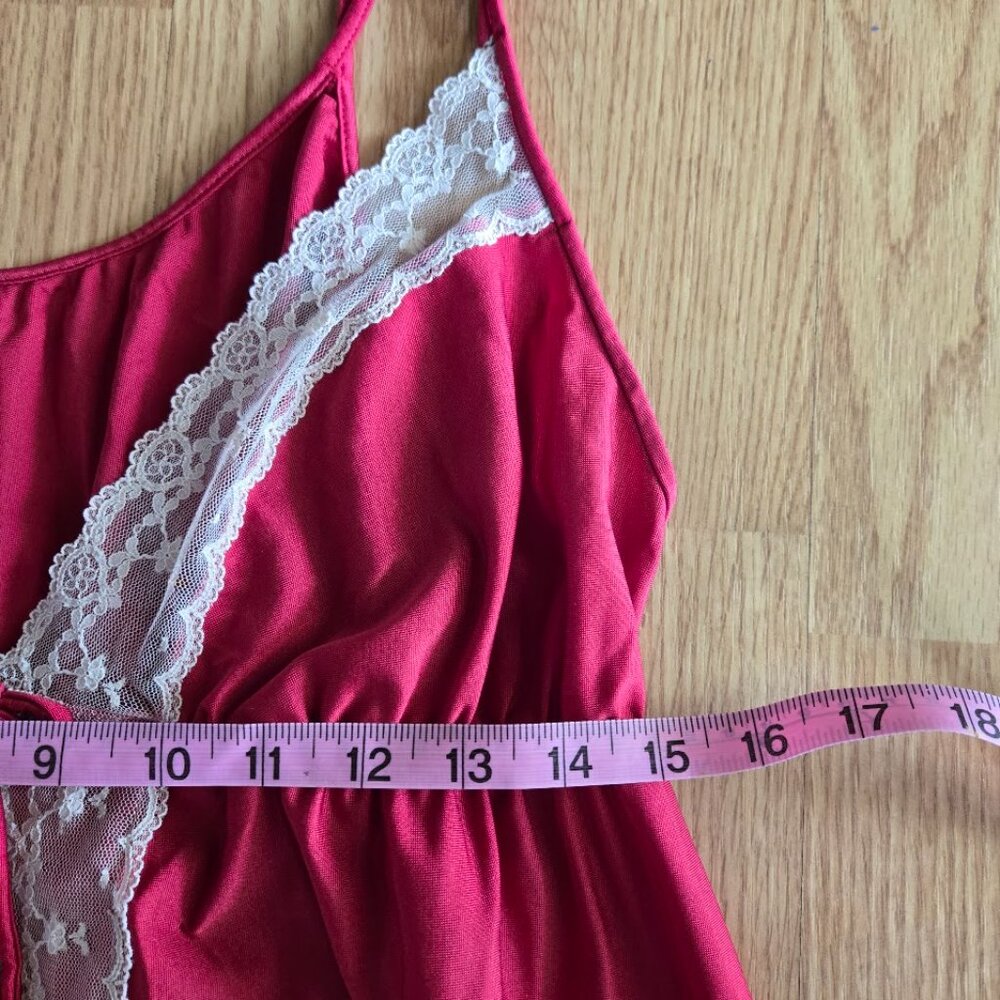 Vintage Shadowline Red Lace Nightgown | 70s 80s Nylon Valentine Lingerie | M - Picture 7 of 8
